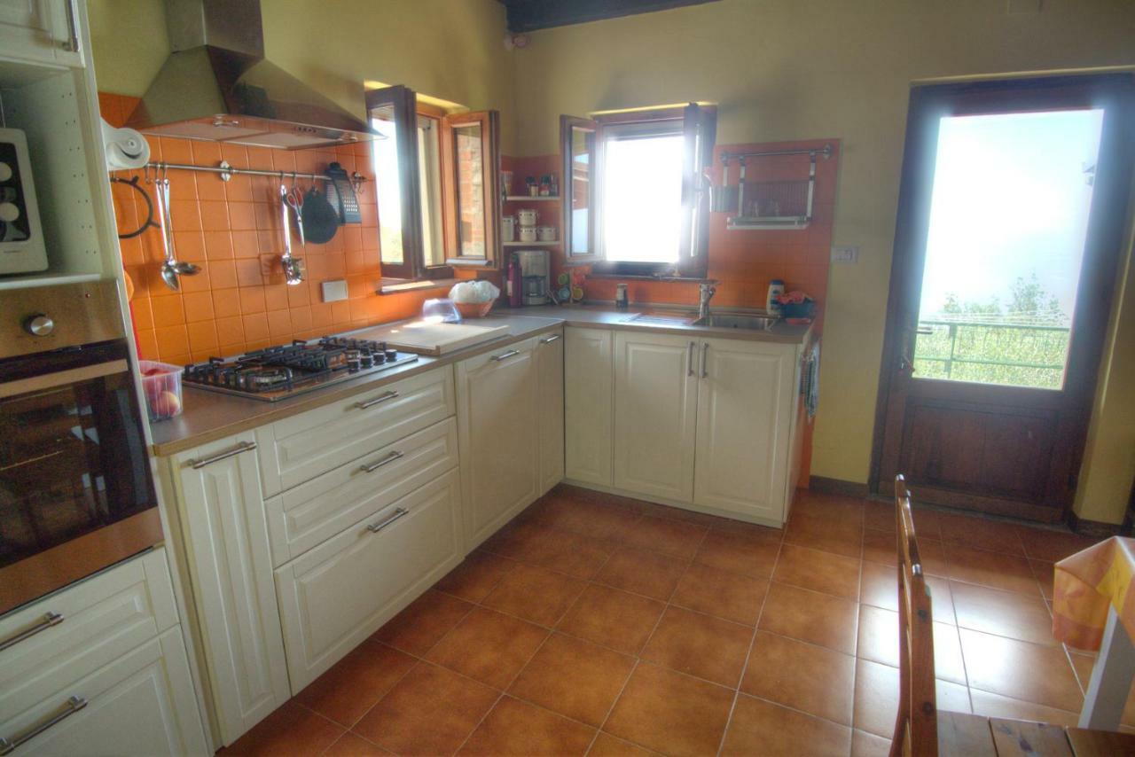 קורניליה Il Sole Di Valletonda Holiday House מראה חיצוני תמונה